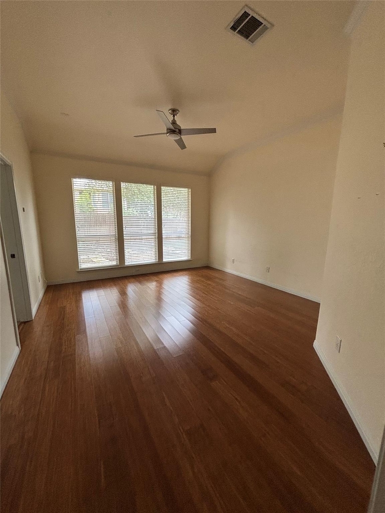 2412 Tivoli Dr - Photo 7