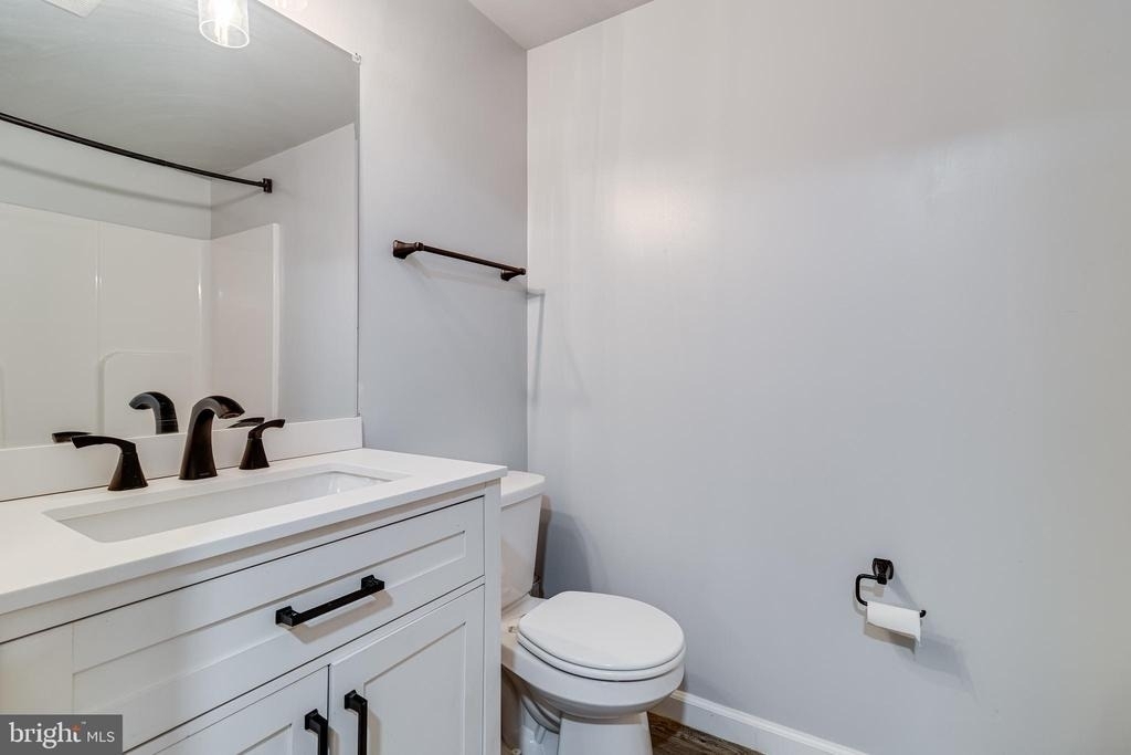 8325 Abc Farm Place - Photo 17