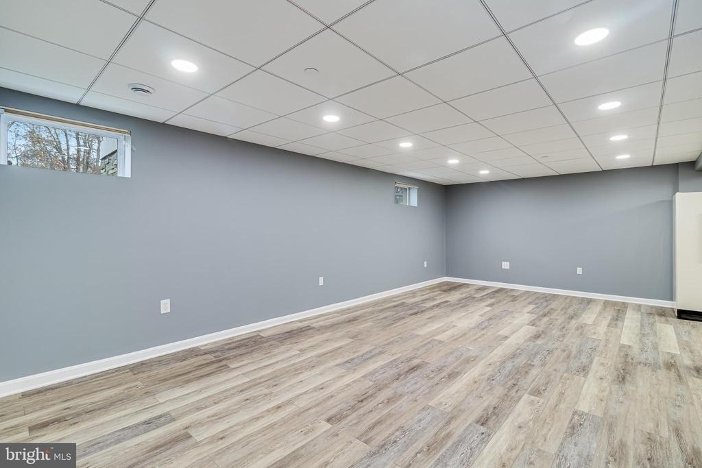 8325 Abc Farm Place - Photo 6