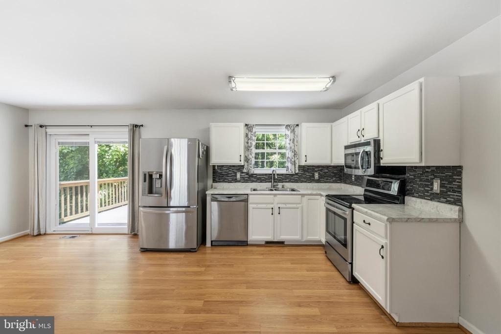 3535 Chesapeake Avenue - Photo 10
