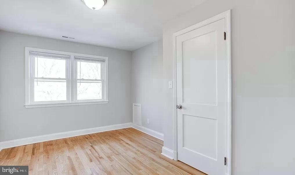 1046 Elm Road - Photo 12