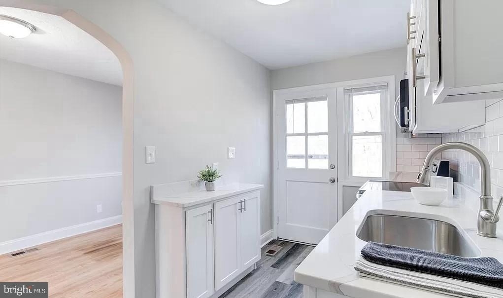 1046 Elm Road - Photo 9