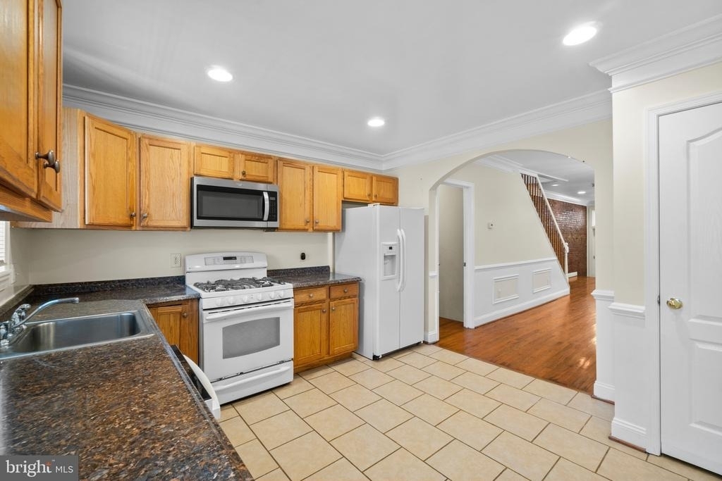 514 N Milton Avenue - Photo 10