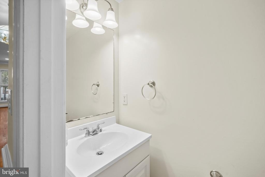 514 N Milton Avenue - Photo 7