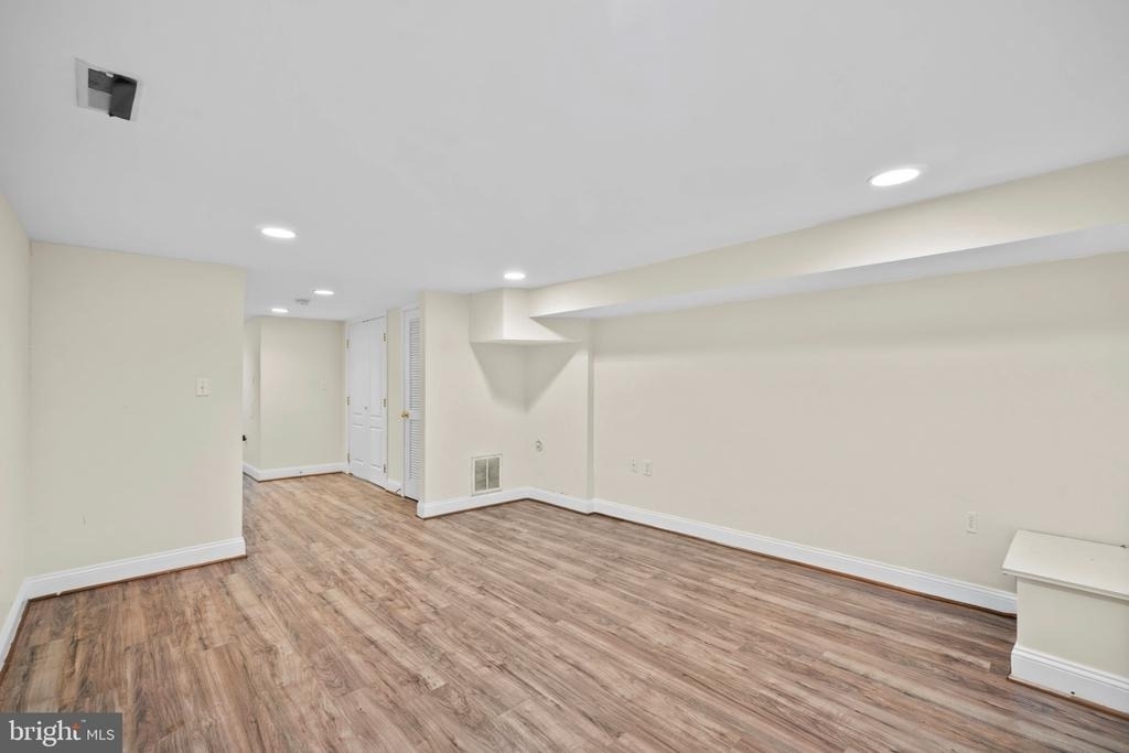 514 N Milton Avenue - Photo 31