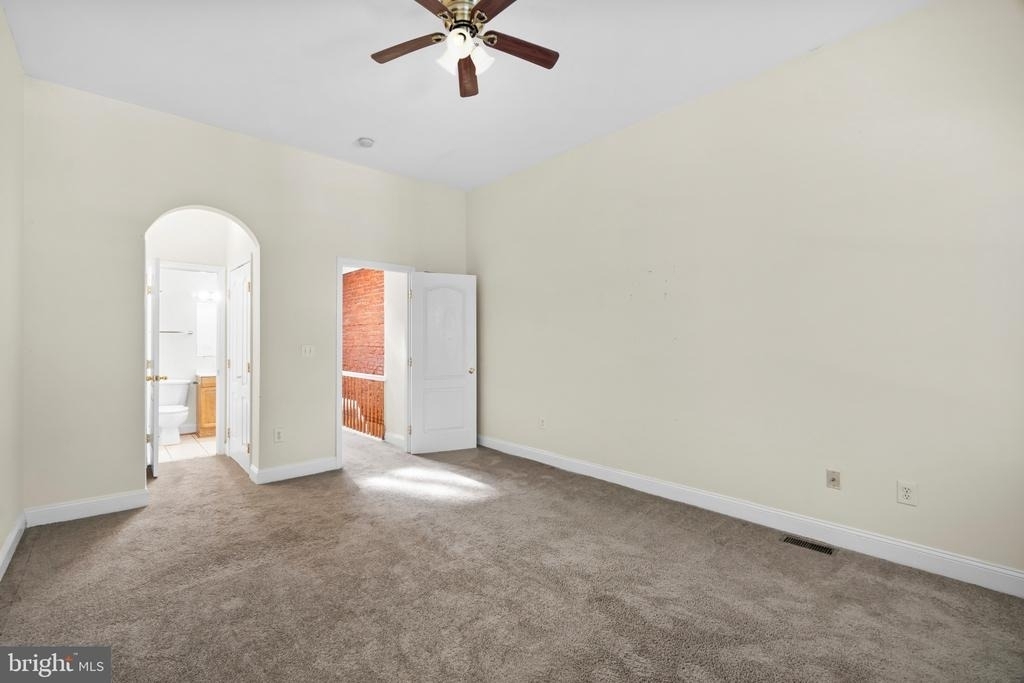 514 N Milton Avenue - Photo 17