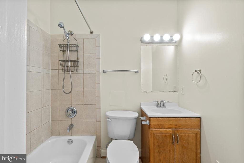 514 N Milton Avenue - Photo 19