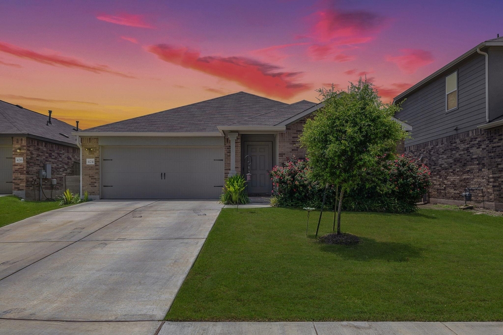 424 Sebring Cir - Photo 1