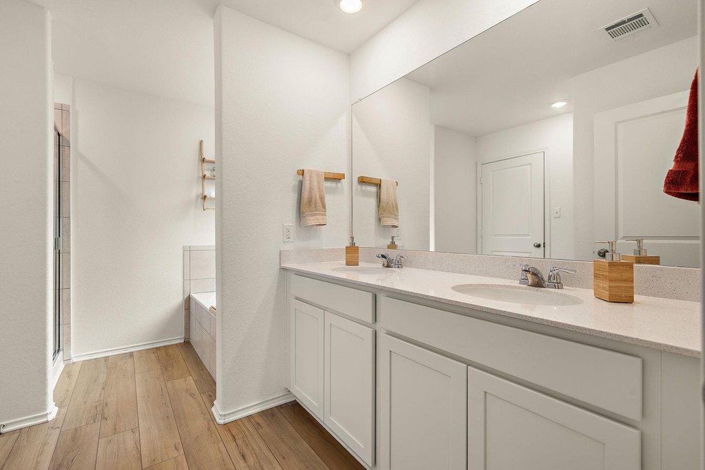 424 Sebring Cir - Photo 15