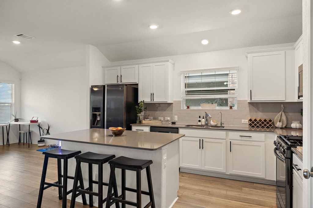 424 Sebring Cir - Photo 5