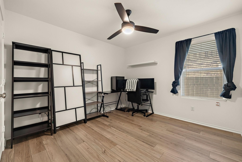 424 Sebring Cir - Photo 19