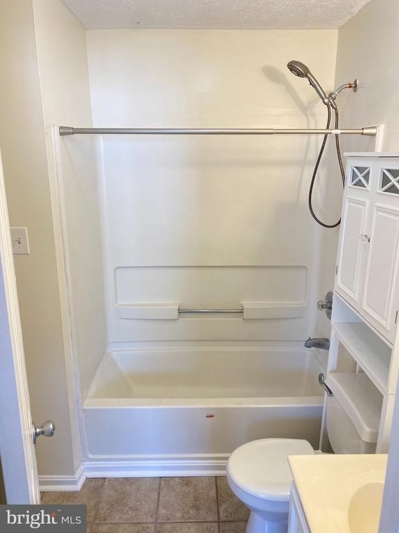 517 Kingdom Court - Photo 12