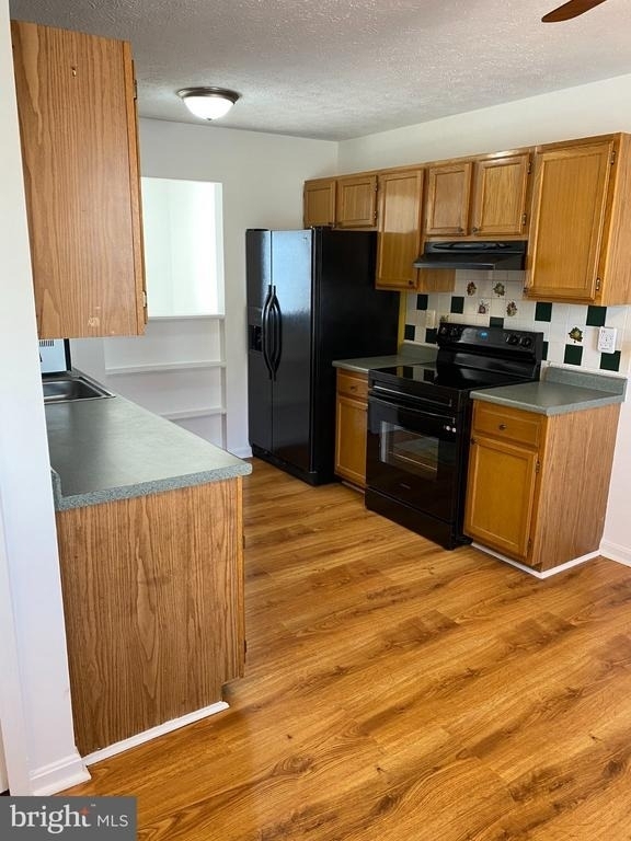 517 Kingdom Court - Photo 2