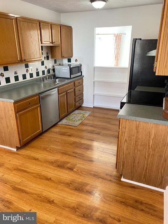 517 Kingdom Court - Photo 4