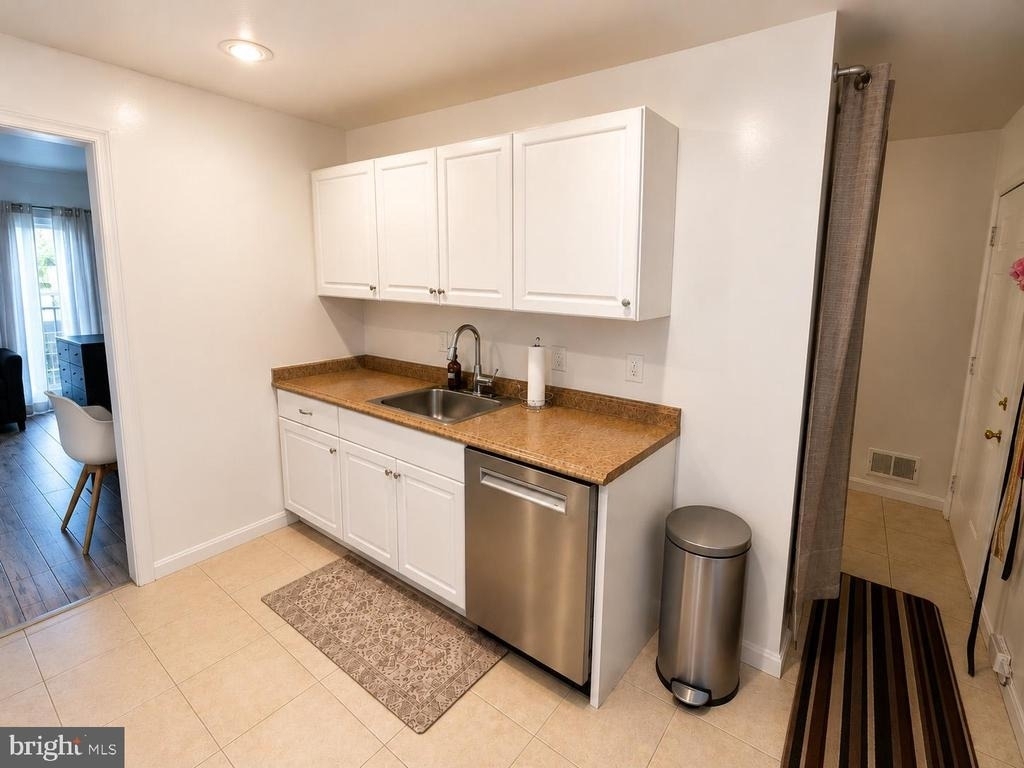 1240 Gemini Drive - Photo 3
