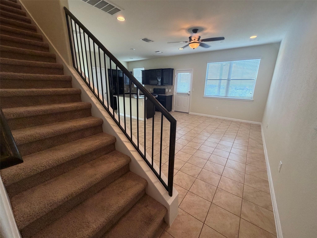 1001 Zodiac Ln - Photo 1