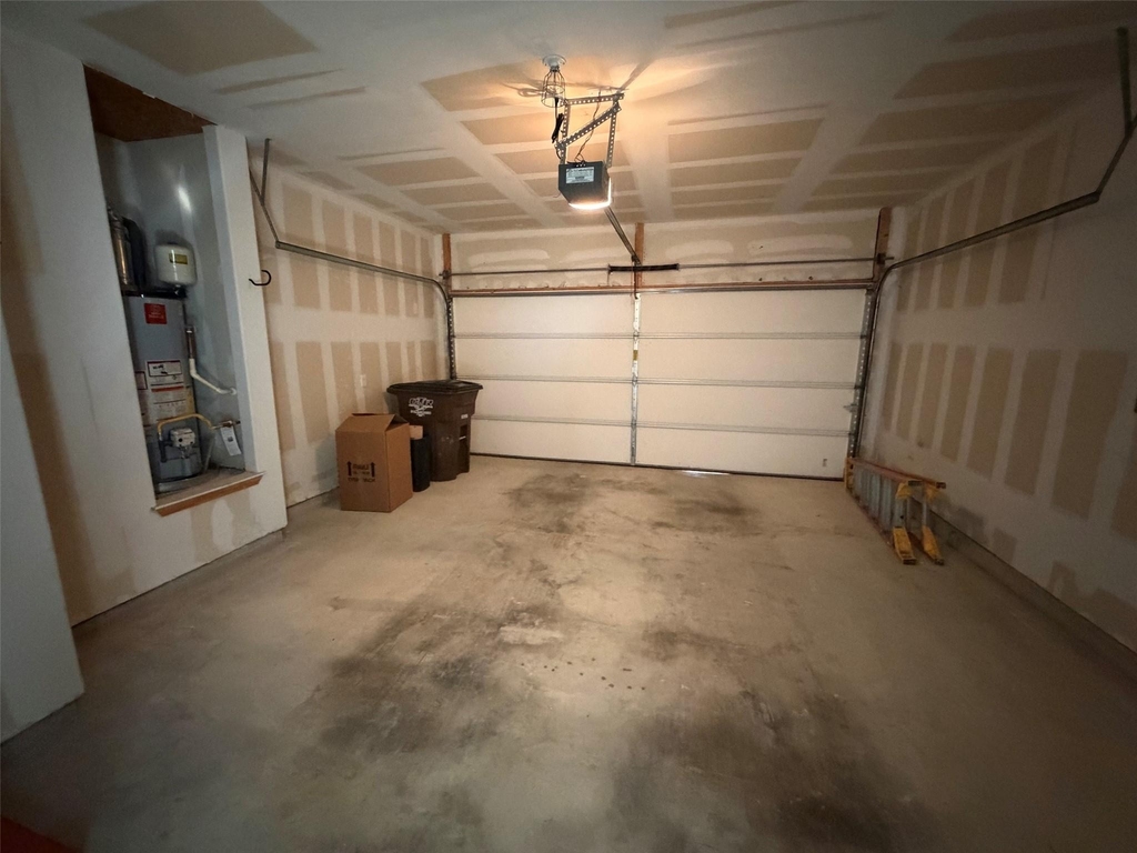 1001 Zodiac Ln - Photo 25