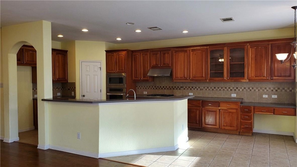 9421 Lisi Anne Dr - Photo 6