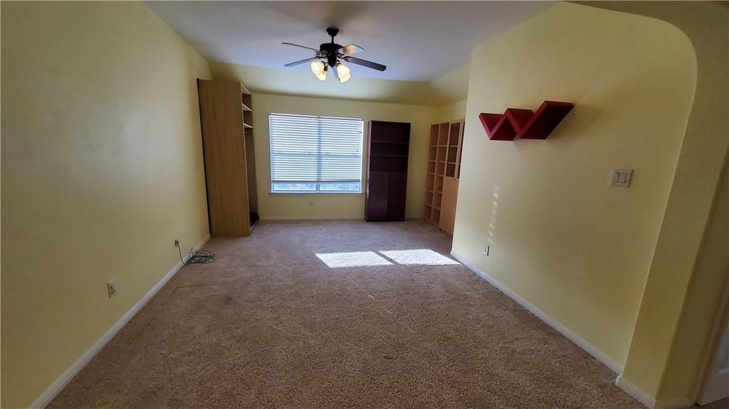 9421 Lisi Anne Dr - Photo 17