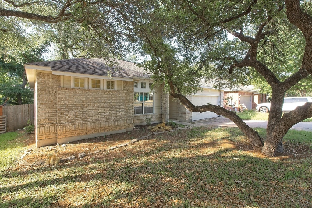 610 Palo Alto Ln - Photo 2