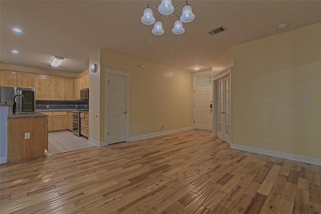 610 Palo Alto Ln - Photo 6