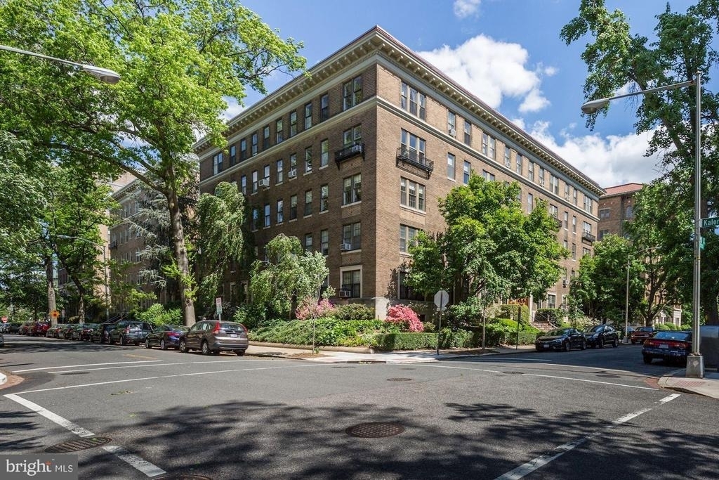 2227 20th Street Nw - Photo 0