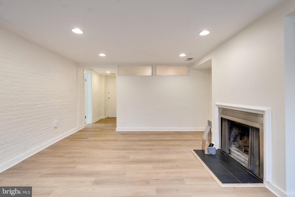 813 Maryland Avenue Ne - Photo 3