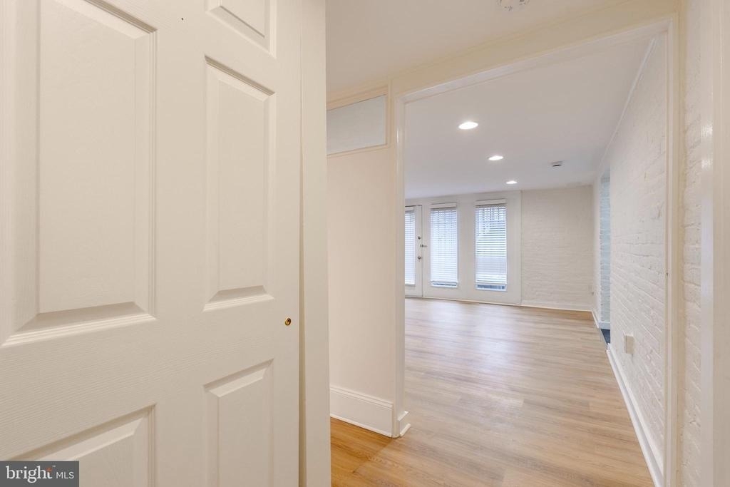 813 Maryland Avenue Ne - Photo 12