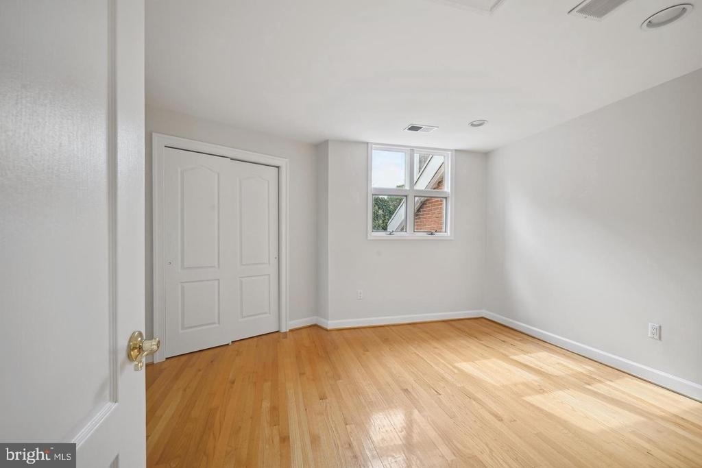 5330 Connecticut Avenue Nw - Photo 30