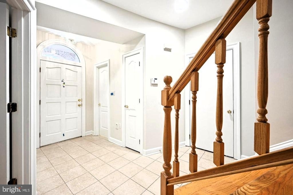 5330 Connecticut Avenue Nw - Photo 2