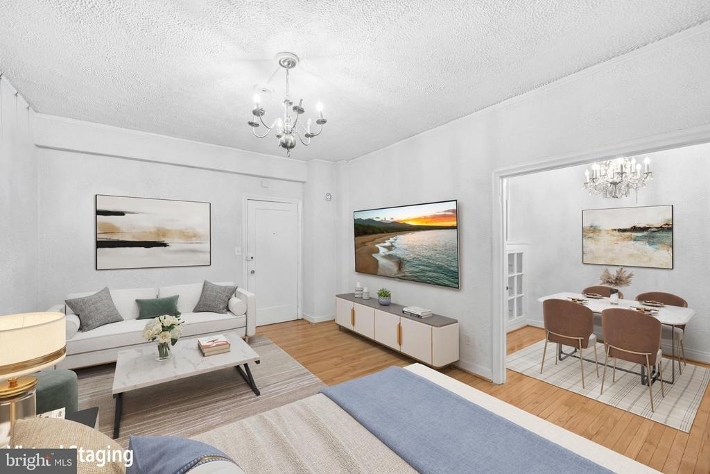 2032 Belmont Road Nw - Photo 5