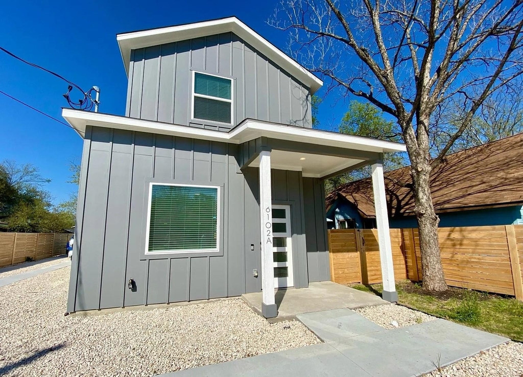 6102 Caddie St - Photo 0