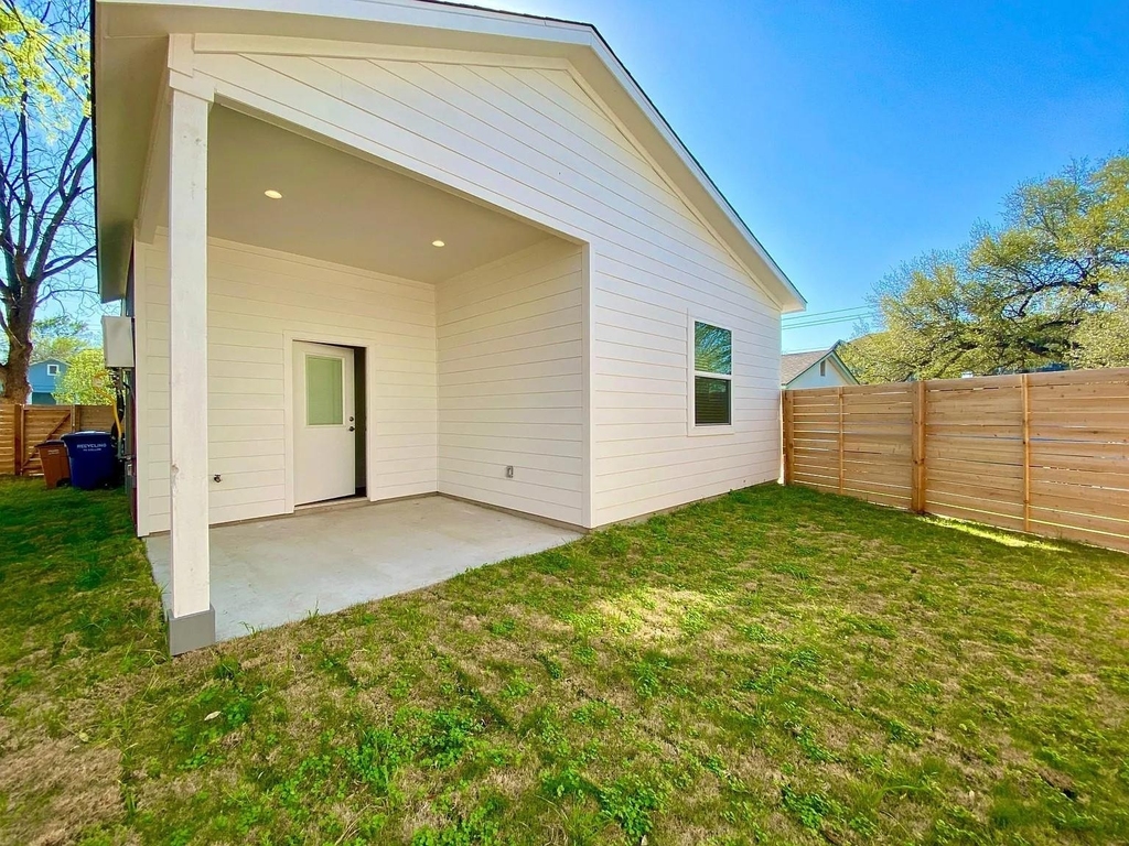 6102 Caddie St - Photo 20