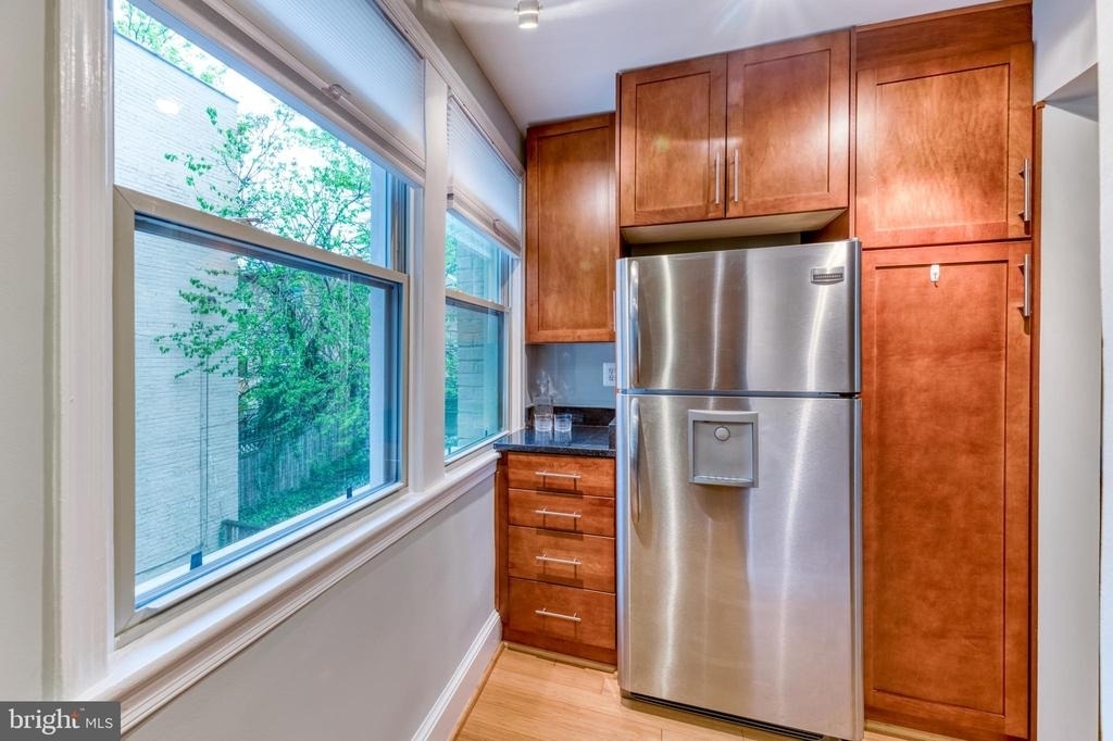 1363 K Street Se - Photo 12