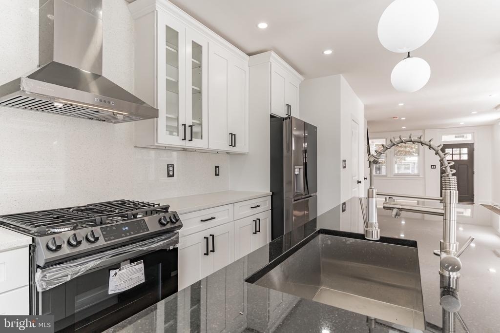 5300 5th Street Nw - Photo 5