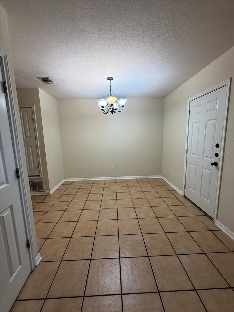 3907 Edgefield St - Photo 3