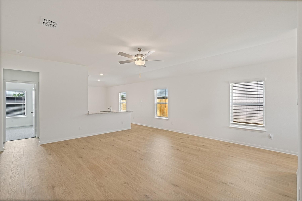 14616 Wahlbergs Way - Photo 4