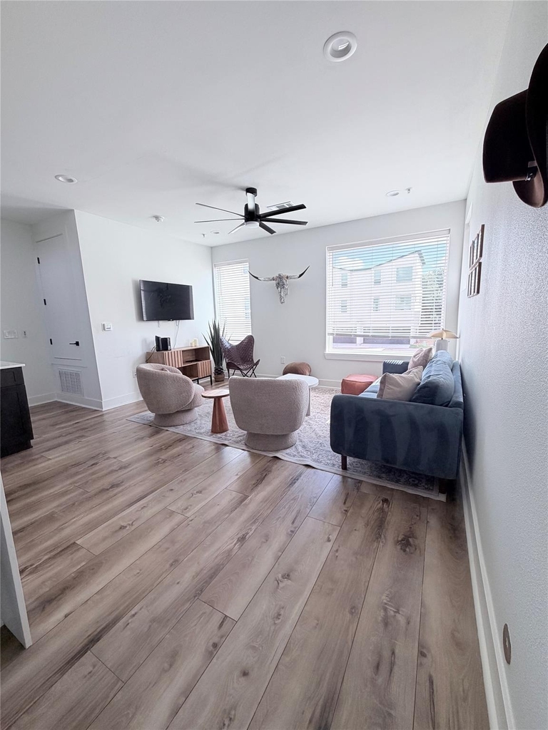 1417 Kramer Ln - Photo 11