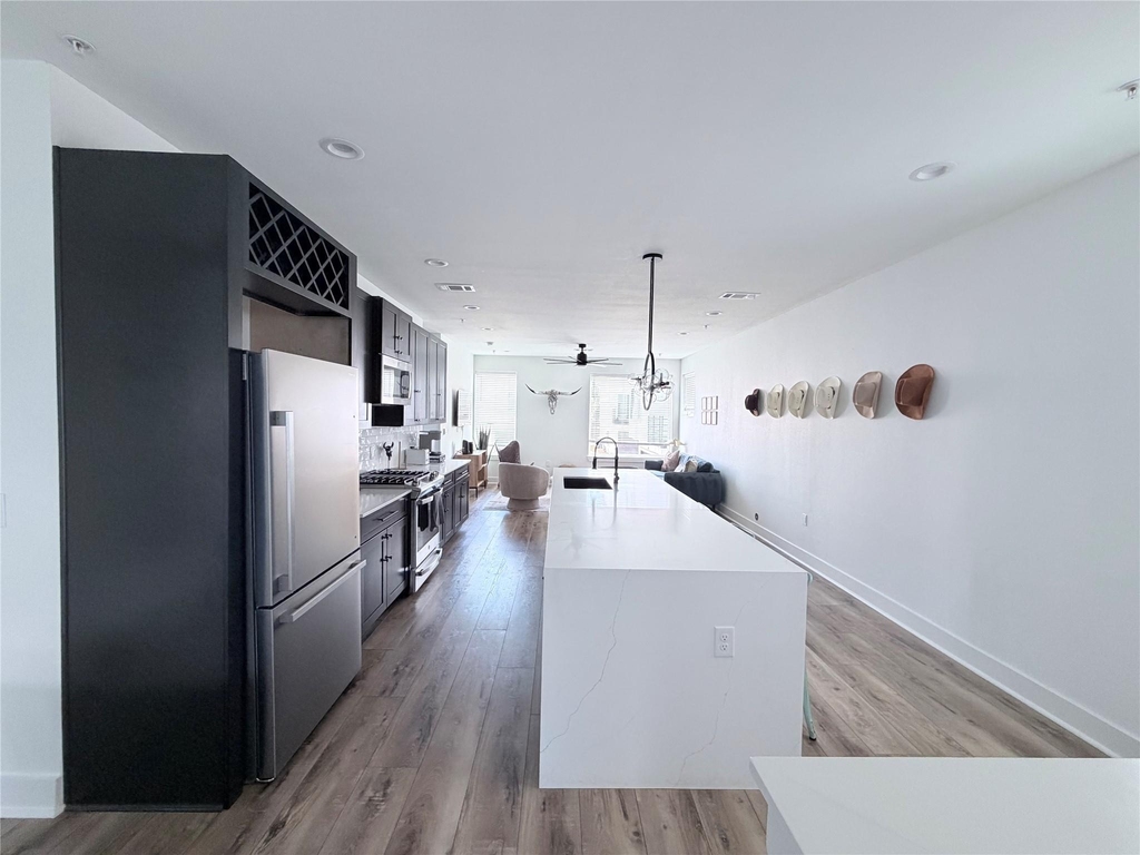 1417 Kramer Ln - Photo 8