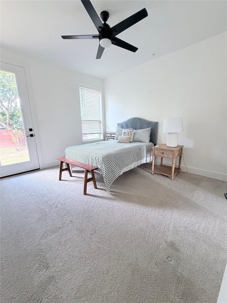 1417 Kramer Ln - Photo 4