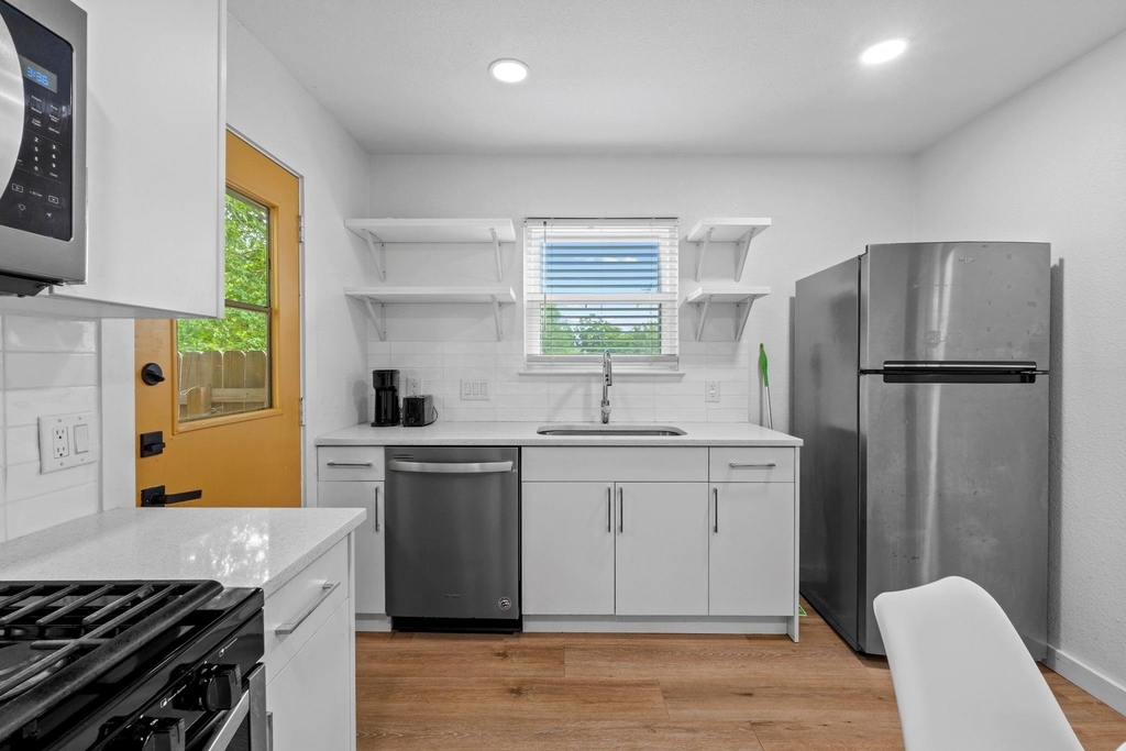 10601 Macmora Rd - Photo 10