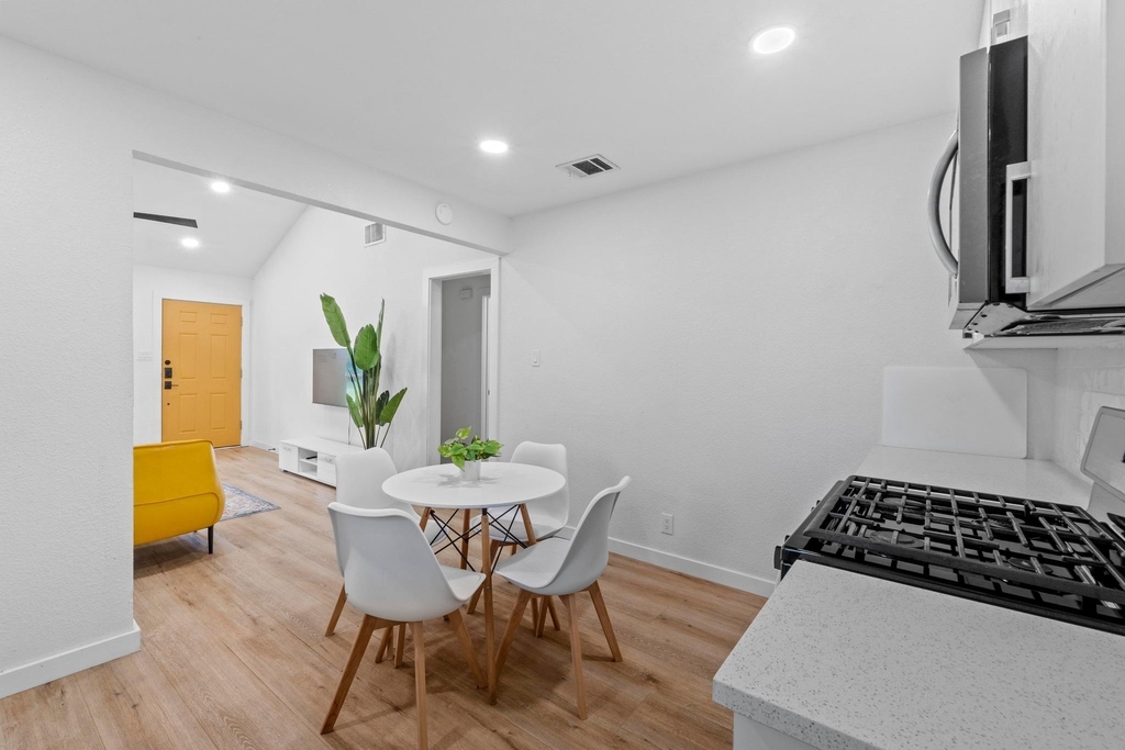 10601 Macmora Rd - Photo 11