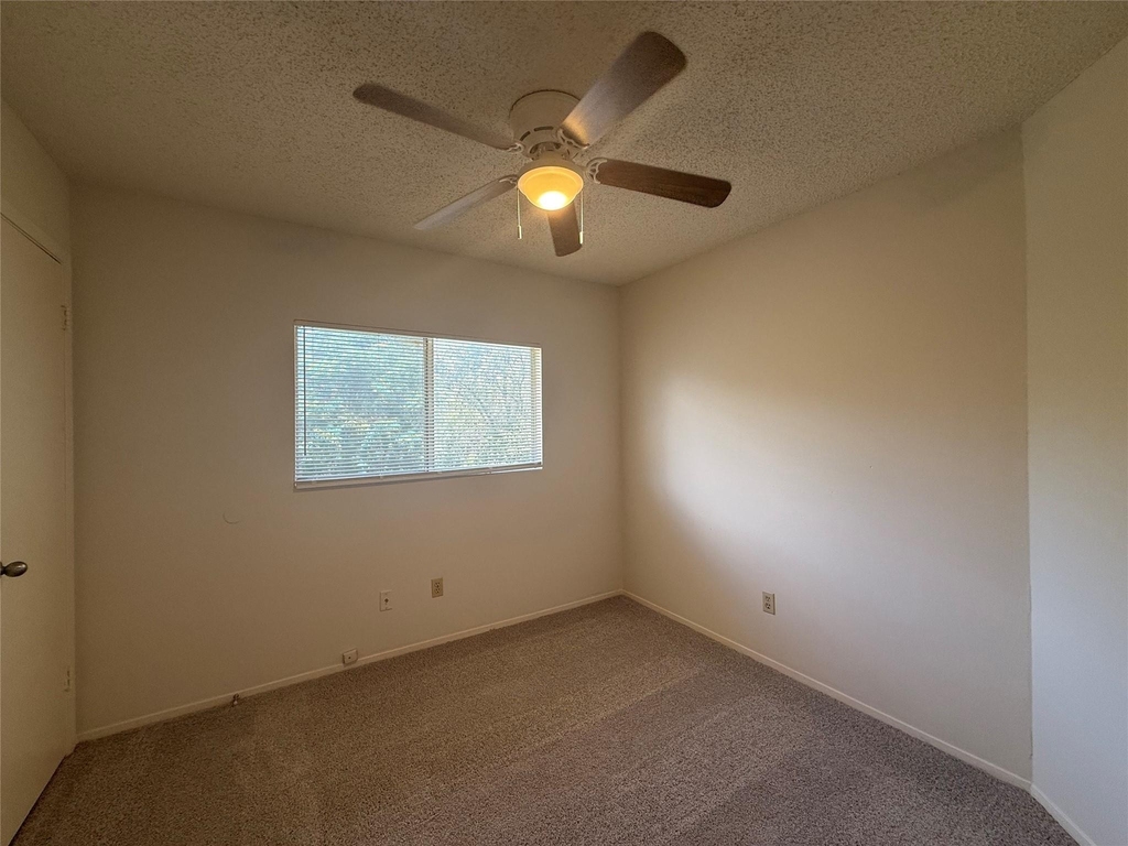 10609 Archdale Dr - Photo 5