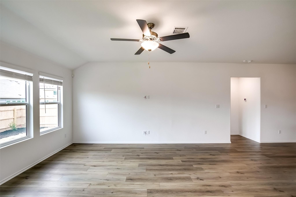 1740 Catahoula Dr - Photo 8