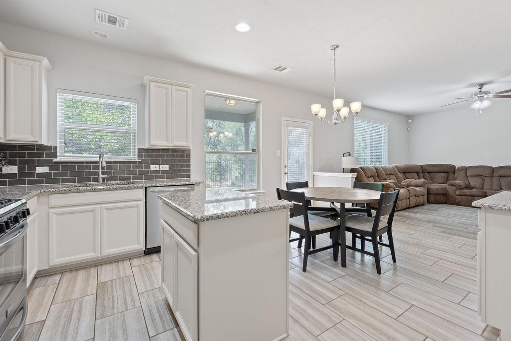 307 Parkside Dr - Photo 12