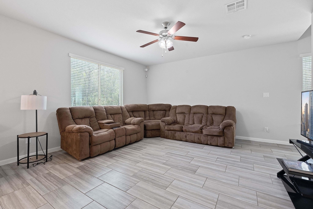 307 Parkside Dr - Photo 11