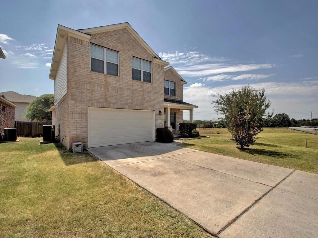 15104 Fernhill Dr - Photo 2