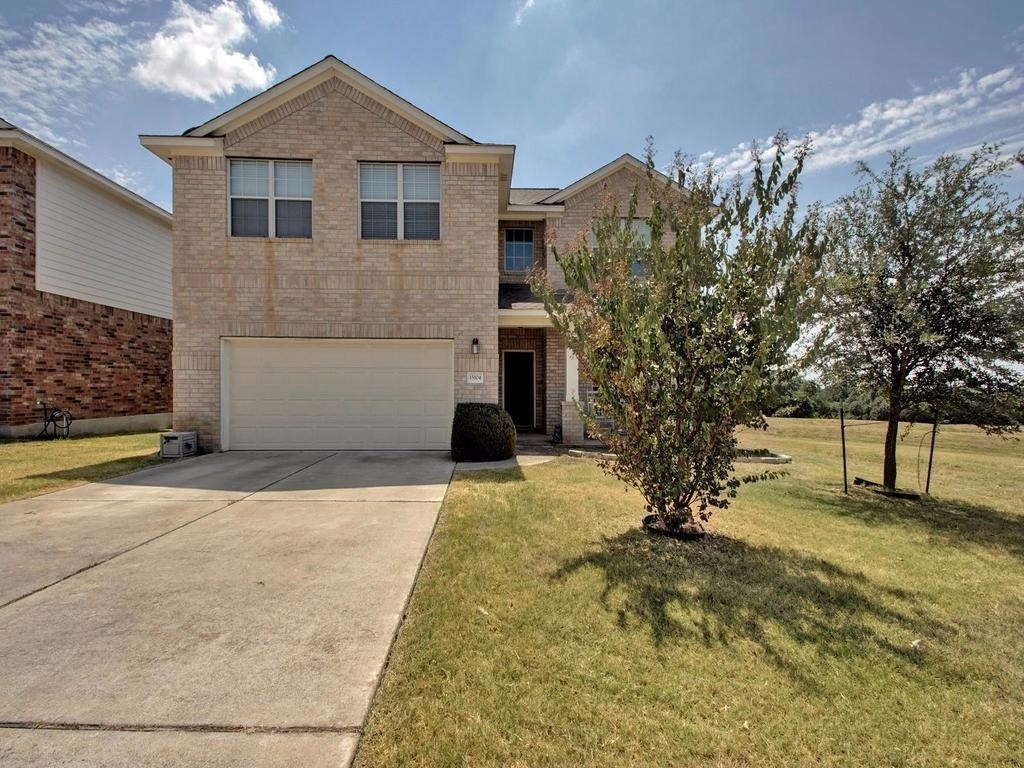 15104 Fernhill Dr - Photo 0