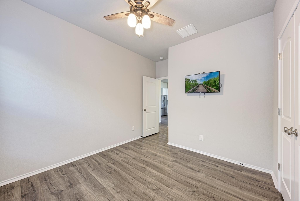 136 Finley St - Photo 28