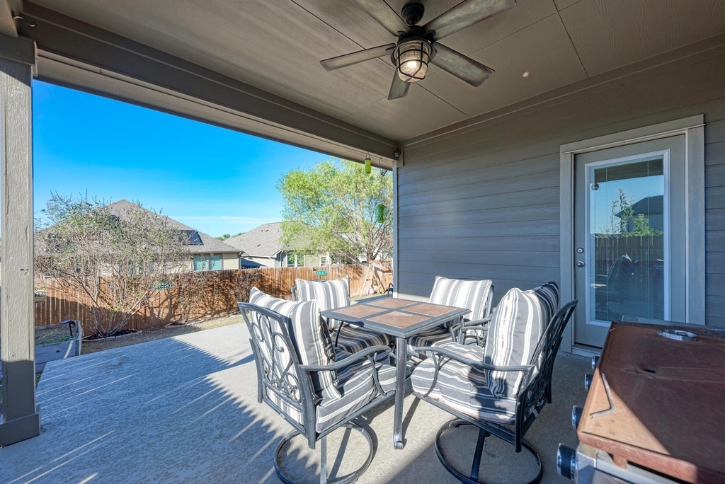 136 Finley St - Photo 36